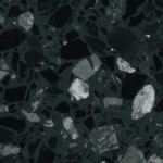 Zdjęcie płytek lastryko MILLENNIUM terrazzo w czarnej tonacji z wyrazistymi drobinkami w odcieniach szarości i bieli, idealnych do ekskluzywnych wnętrz mieszkalnych i komercyjnych.