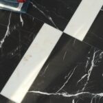 Marmur BLACK SILK płytki 30,5x30,5x1 cm szlifowane