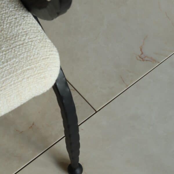Marmur BEIGE CRYSTALLINO płytki 30,5x61x1,25 cm szlifowane