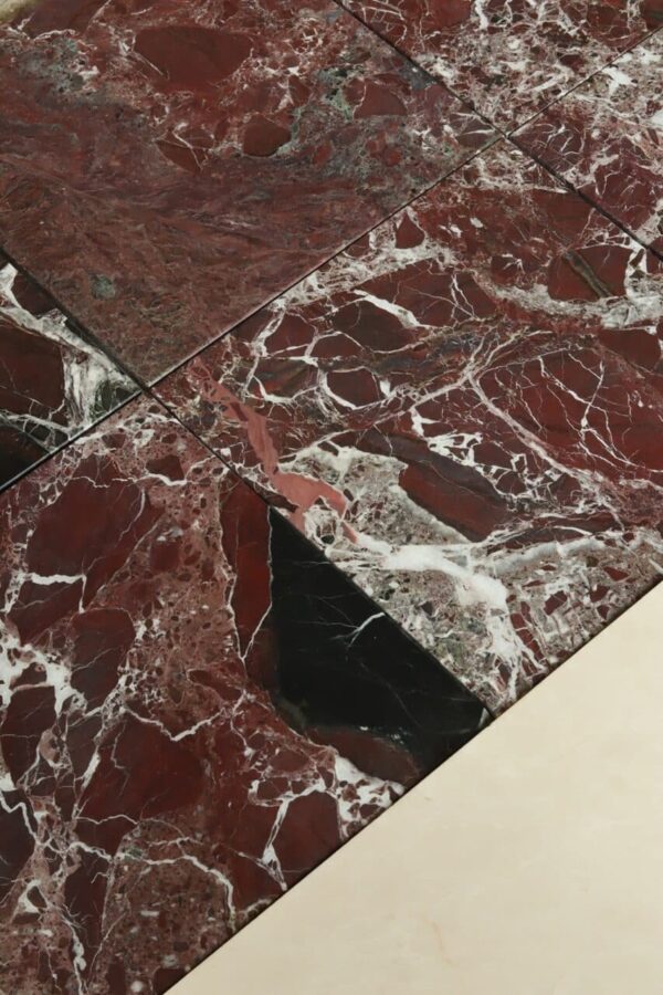 Marmur ROSSO LEVANTO płytki 30,5x30,5x1 cm szlifowane