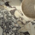 Marmur CALACATTA VIOLA płytki 30,5x7,6x1 cm szlifowane