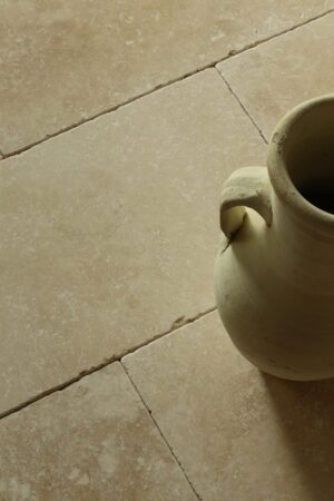 trawertyn classic light 60x30 wypelniany szlifowany bebnowanie best granit 2 Duzy e1763647847918 1