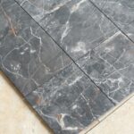 Marmur EMPERADOR BLACK płytki 20,3×20,3×1 cm szlifowane