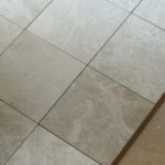 Marmur PAPILON płytki 20,3×20,3×1 cm szlifowane