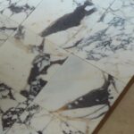 Marmur CALACATTA VIOLA płytki 20,3×20,3×1 cm szlifowane